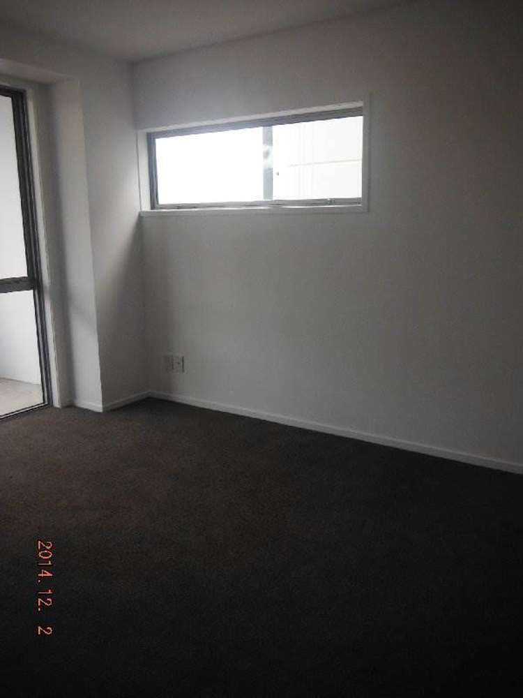 109/17 Link Crescent Stanmore Bay_5