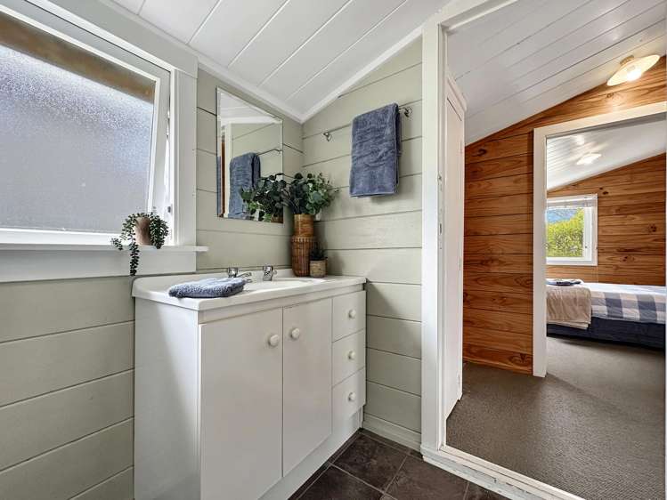 1/19 and 2/19 Kinloch Road Kinloch_13