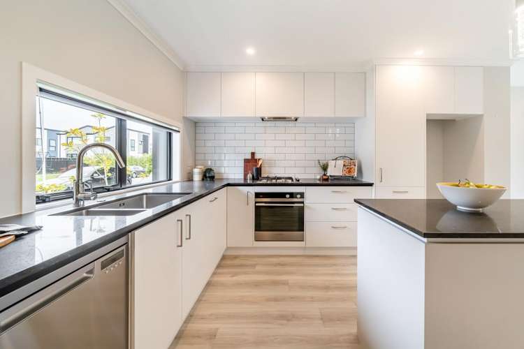 84 Mawai Hakona Drive Wallaceville_16