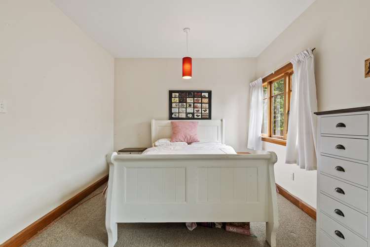 18 Birdwood Avenue Beckenham_19