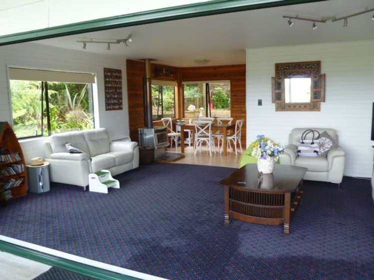 1 Pohutukawa Grove Whitianga_2