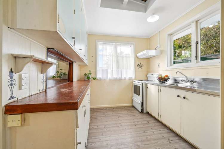 6 Holman Road Te Atatu Peninsula_15