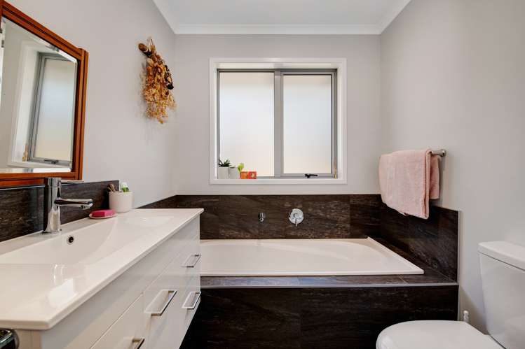 19 Rauta Way Helensville_16