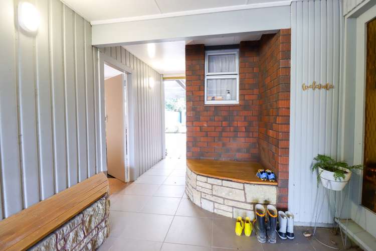 31 Somerset Crescent Highbury_18