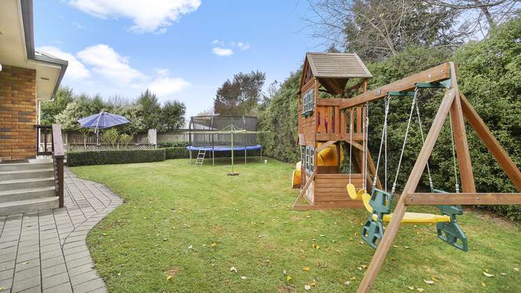 8 De Renzie Place Kirwee_18