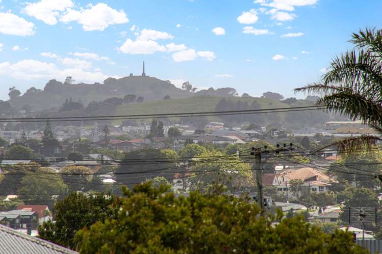 70D Golf Road New Lynn_21