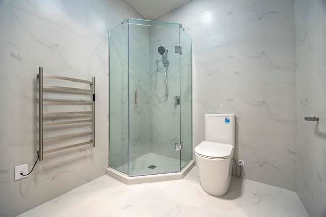 2/62 Woodside Road Mount Eden_4