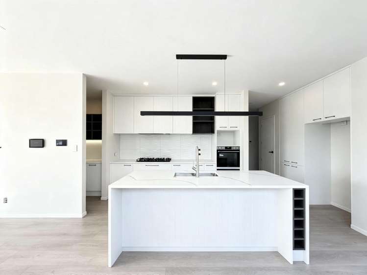 7 Lambert Road_5