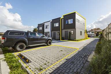 1/77 Glenmore Road_3