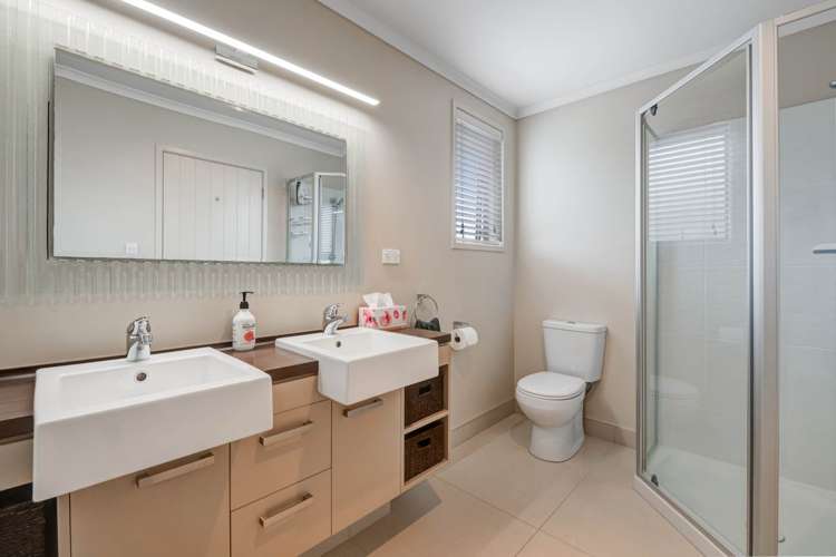 1 Barnacle Rise Red Beach_18