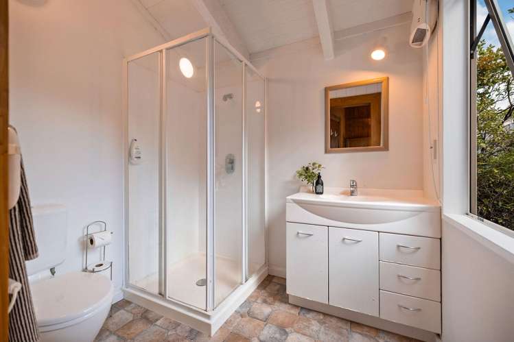 30A Mackinnon Terrace Sunshine Bay_7