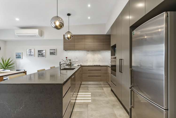 4 Gateway Avenue Beachlands_5