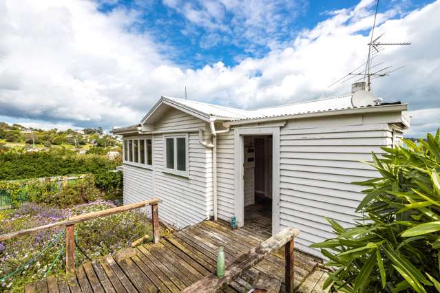 16 Marama Avenue Surfdale_1