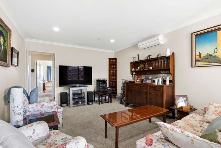 24 Ian Peter Way Otaki_6