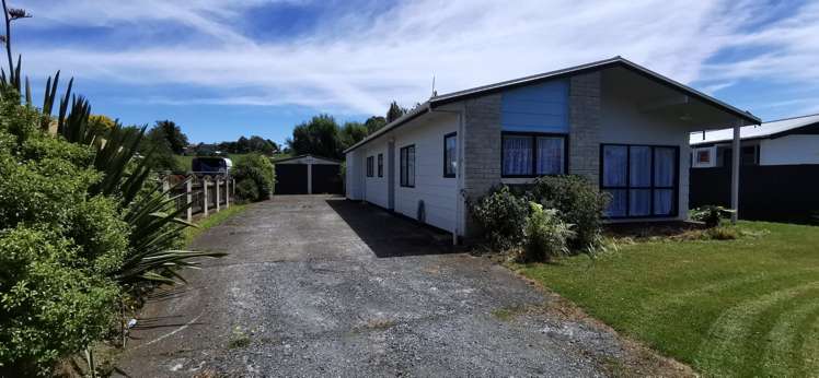 15 Fraser-Collin Crescent Dannevirke_12