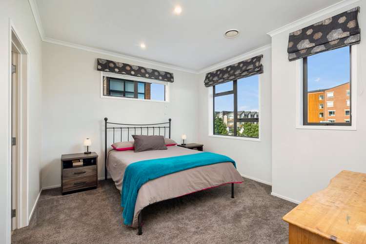 27 Liquidambar Drive Hobsonville_16