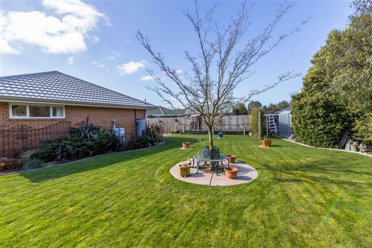35 Durrell Way Rolleston_19