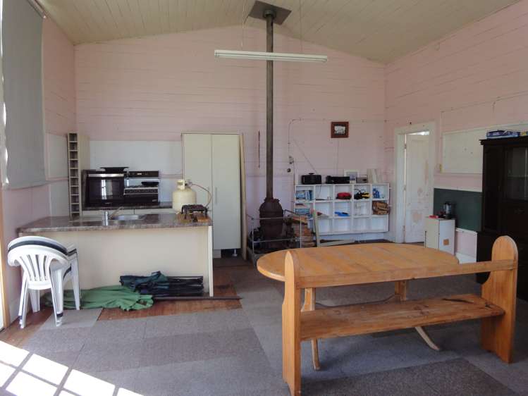 45 Thompsons Road Pahiatua_5