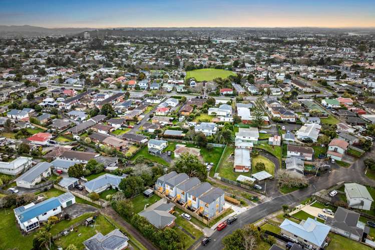 26E Trojan Crescent New Lynn_30