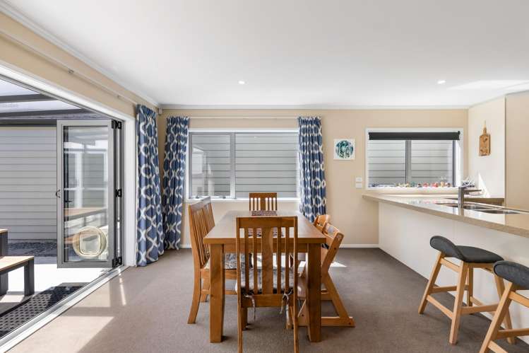 1 Chalfont Road Silverstream_7