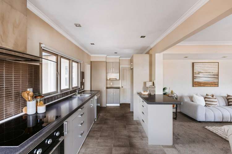16a Emmett Street Greerton_17