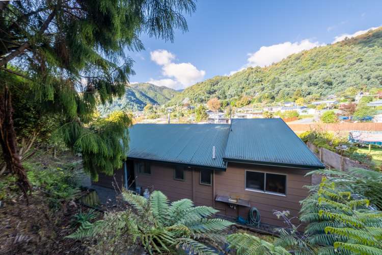45 Wairau Road Picton_17