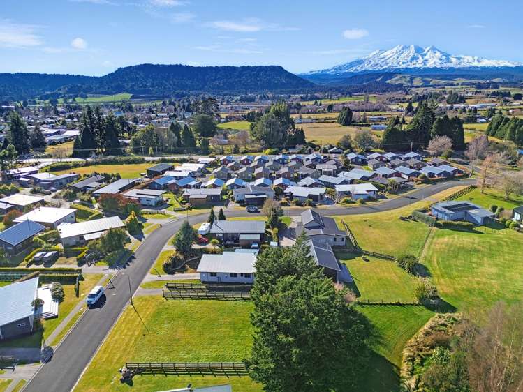 11 Snowmass Drive Ohakune_14