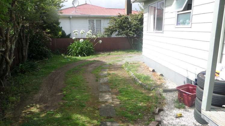 27a Woodward Street Featherston_4
