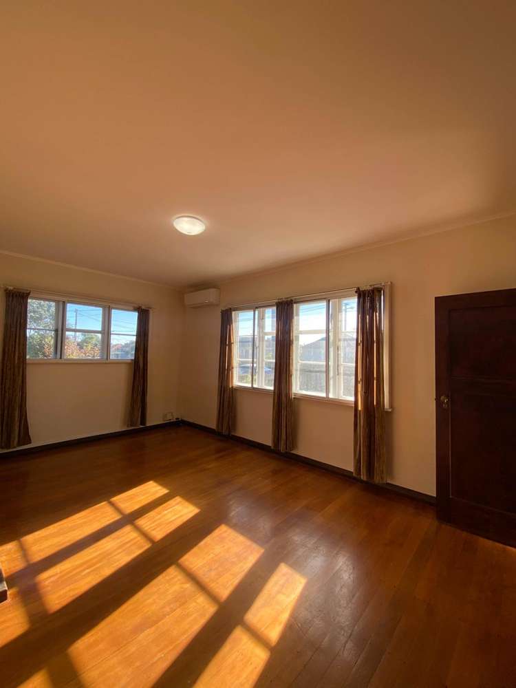 27 Denbigh Avenue Mt Roskill_1