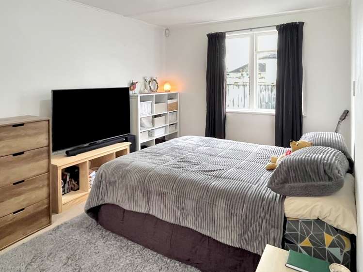 8 Bradford Place Awapuni_6