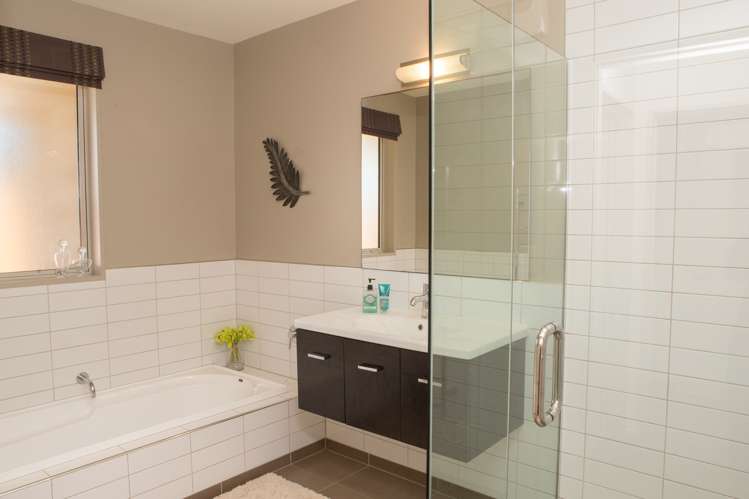 12 Karoro Place Karoro_8