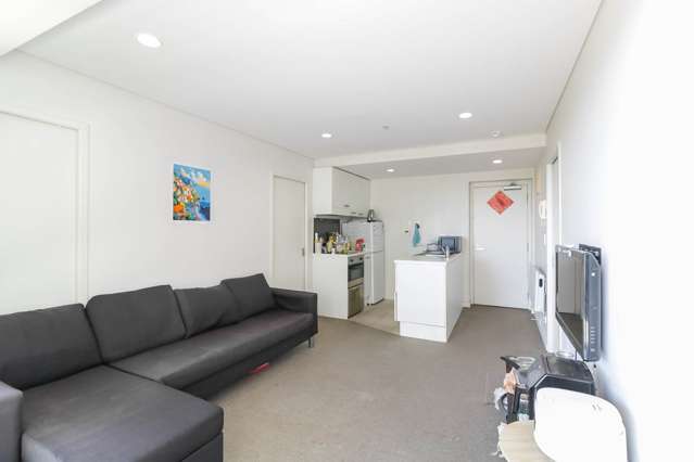 601/37 Symonds Street City Centre_4