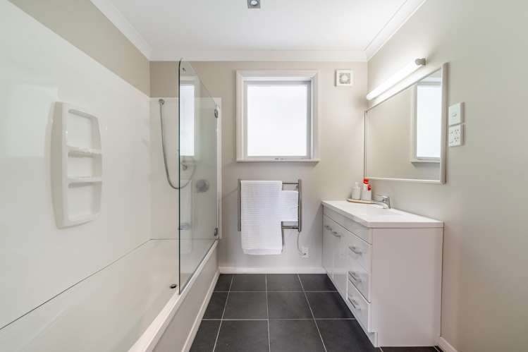 3 Karaka Street Wainuiomata_23