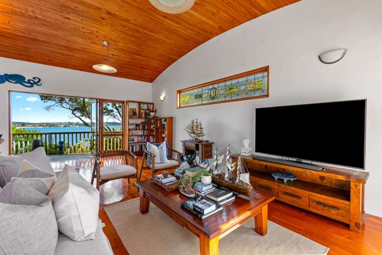 417 Leigh Road Leigh_14