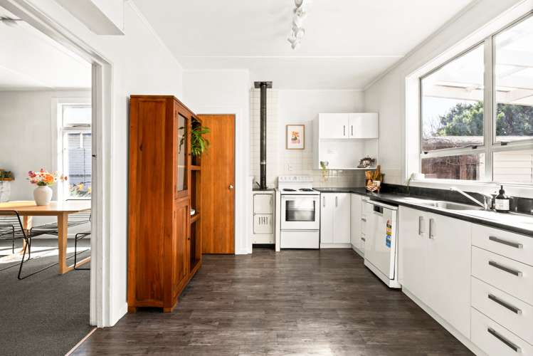 143 Georges Drive Napier South_10