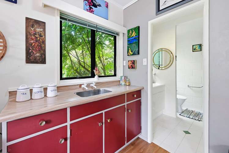6 Westbourne Avenue Pomare_17