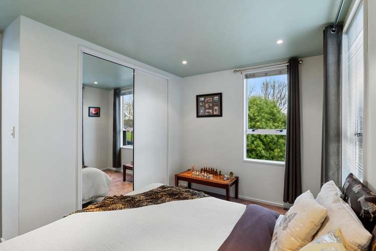 74 Regency Crescent Redwood_14