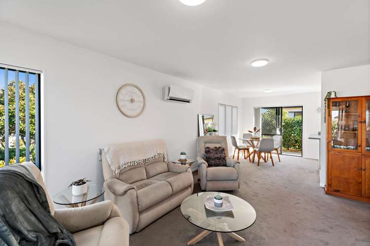 9/197 Royal Road Massey_7