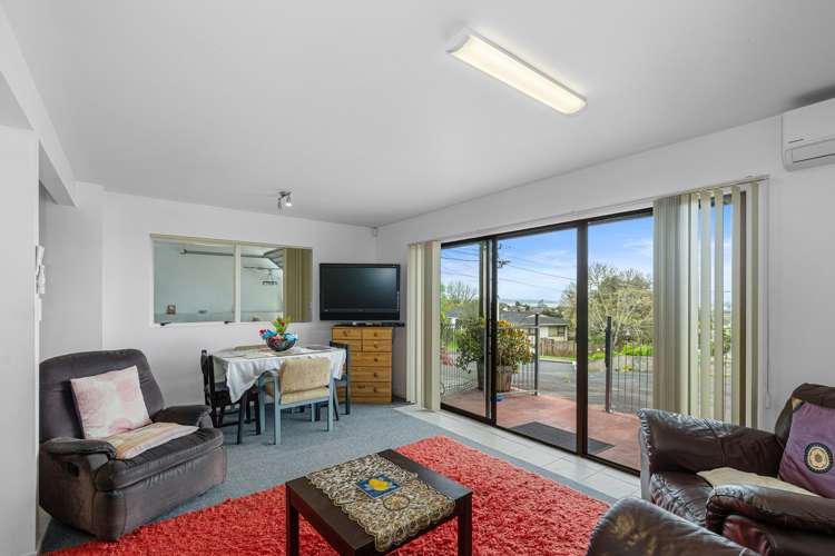 1 Cron Avenue Te Atatu South_13