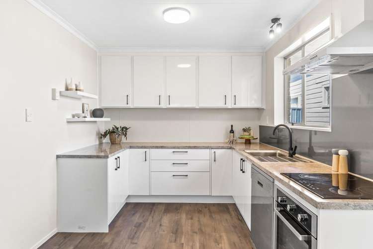 B/24 Douglas Street Saint Kilda_3