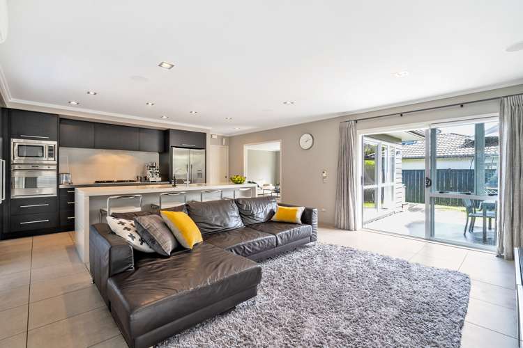 27 Kestev Drive Flat Bush_6