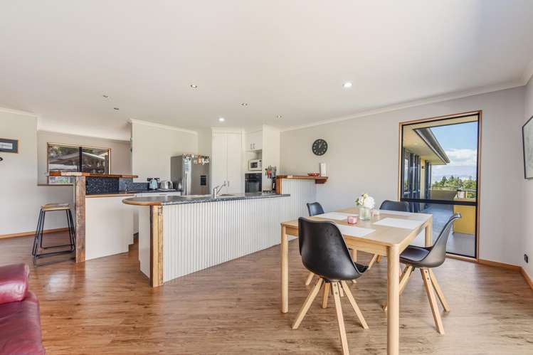 68 Greenacres Road North_5