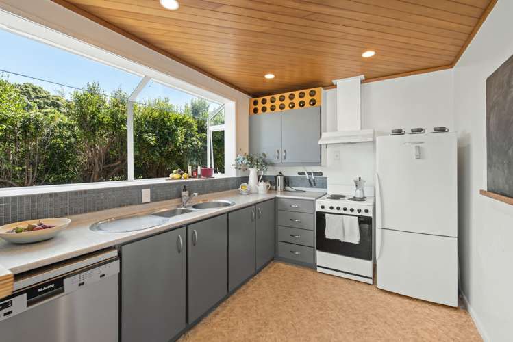 17 Lyndhurst Road Te Atatu South_6