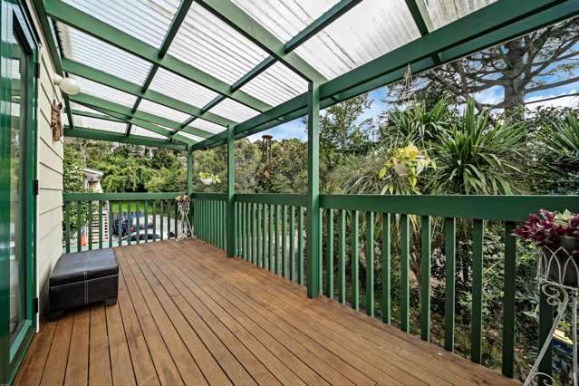 1/11 De Val Drive Titirangi_4