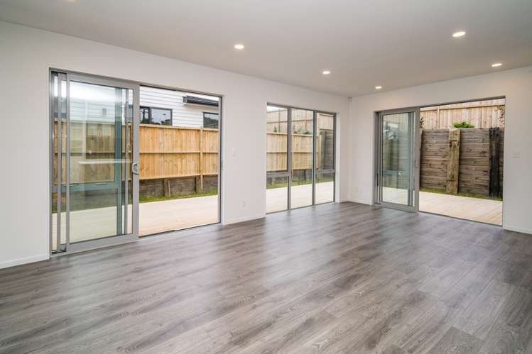 23 Tims Crescent Flat Bush_11