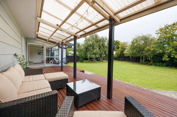 27 Ferndale Place Feilding_14