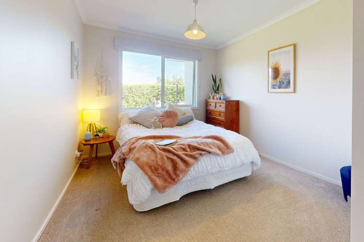 8 Childs Way Richmond_16