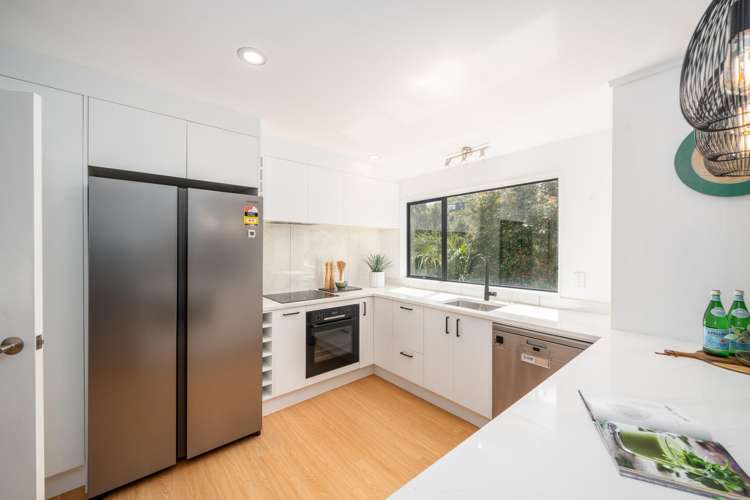 5 Ashfield Grove Churton Park_6