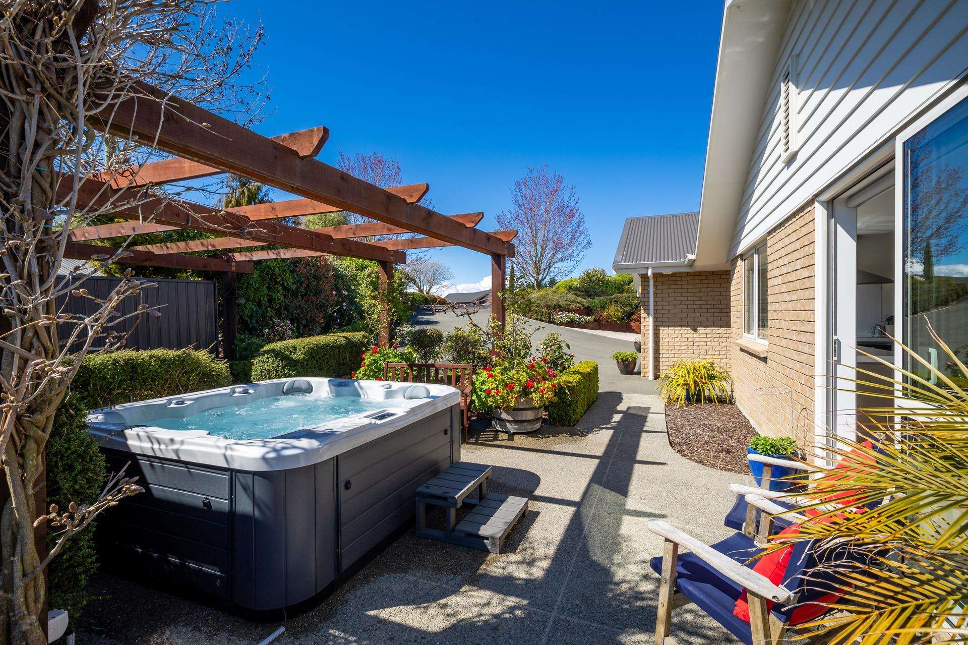 3 Bright Lane Redwood Valley_0