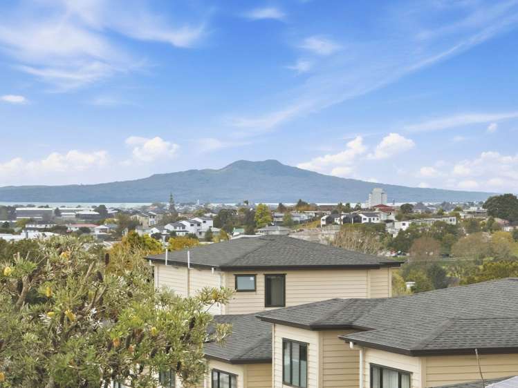 62 Chivalry Road Glenfield_1